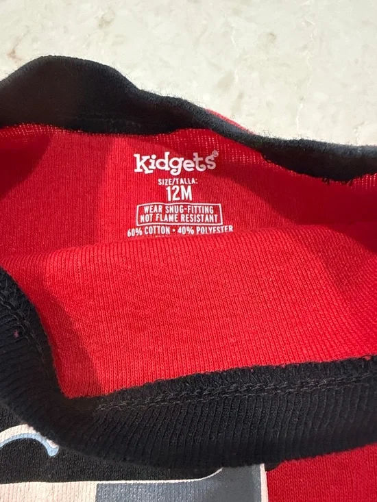 Kids Robot Sleep Mode Pajama Set - Red and Black NWOT 12M - Picture 2 of 4